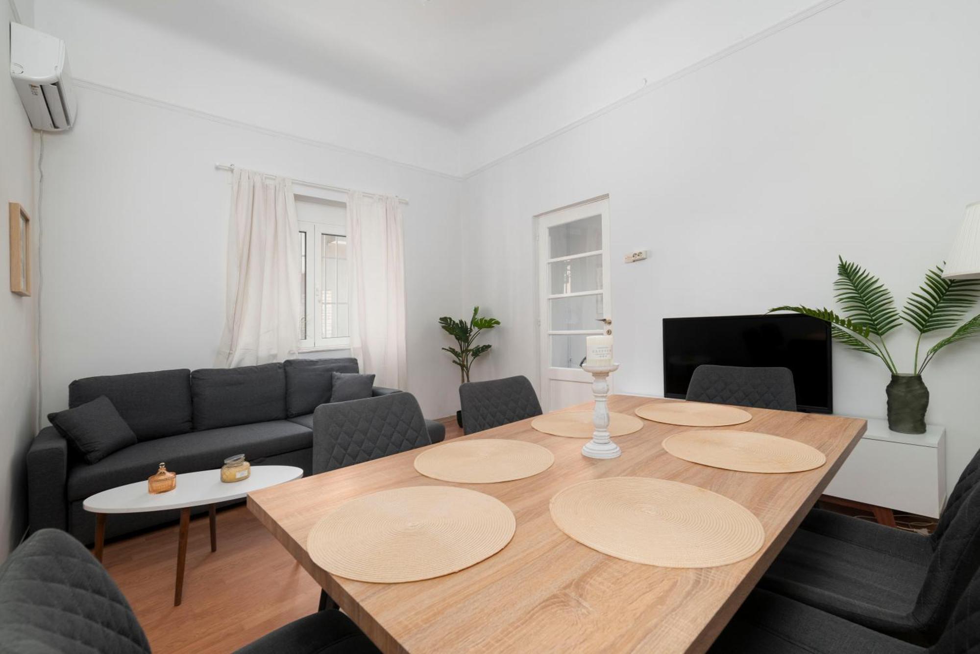 Thissio Getaway 2Ba Next To Athens Ancient Market Εξωτερικό φωτογραφία